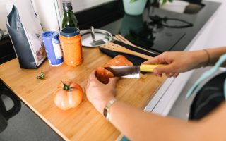 Choisir la couleur idéale pour votre plan de travail de cuisine