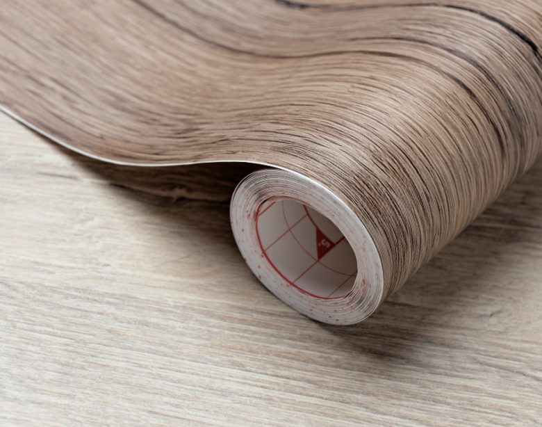 Imitation parquet lino est un revêtement durable et esthétique