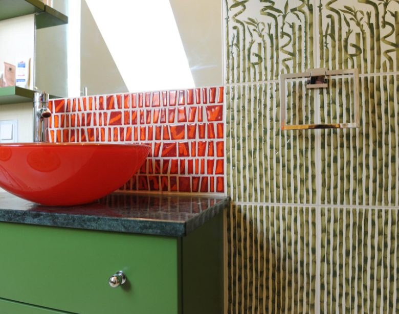 Meuble de salle de bain vert pour un espace naturel