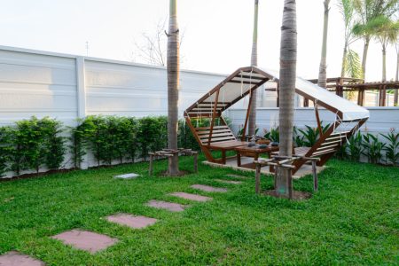 Aménager un petit jardin de 50m2 pour optimiser chaque centimètre