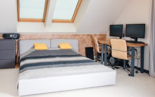 Créer un bureau pratique et harmonieux au cœur de votre chambre adulte