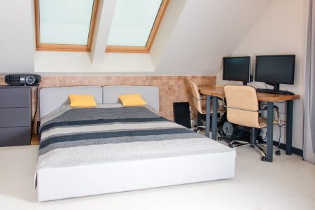 Créer un bureau pratique et harmonieux au cœur de votre chambre adulte