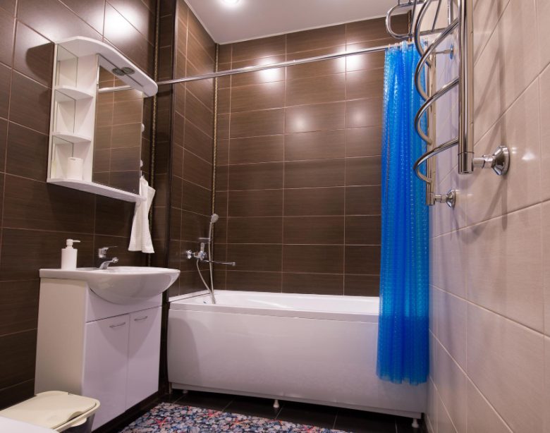 astuces et idées pratiques pour optimiser une salle de bain carrée de 4m2