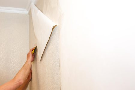 guide pratique pour poser du papier peint intissé pour les débutants